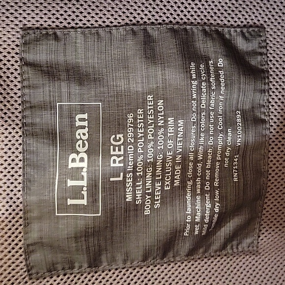 LL Bean women's two toned grey windbreaker, size Large. - Picture 2 of 4